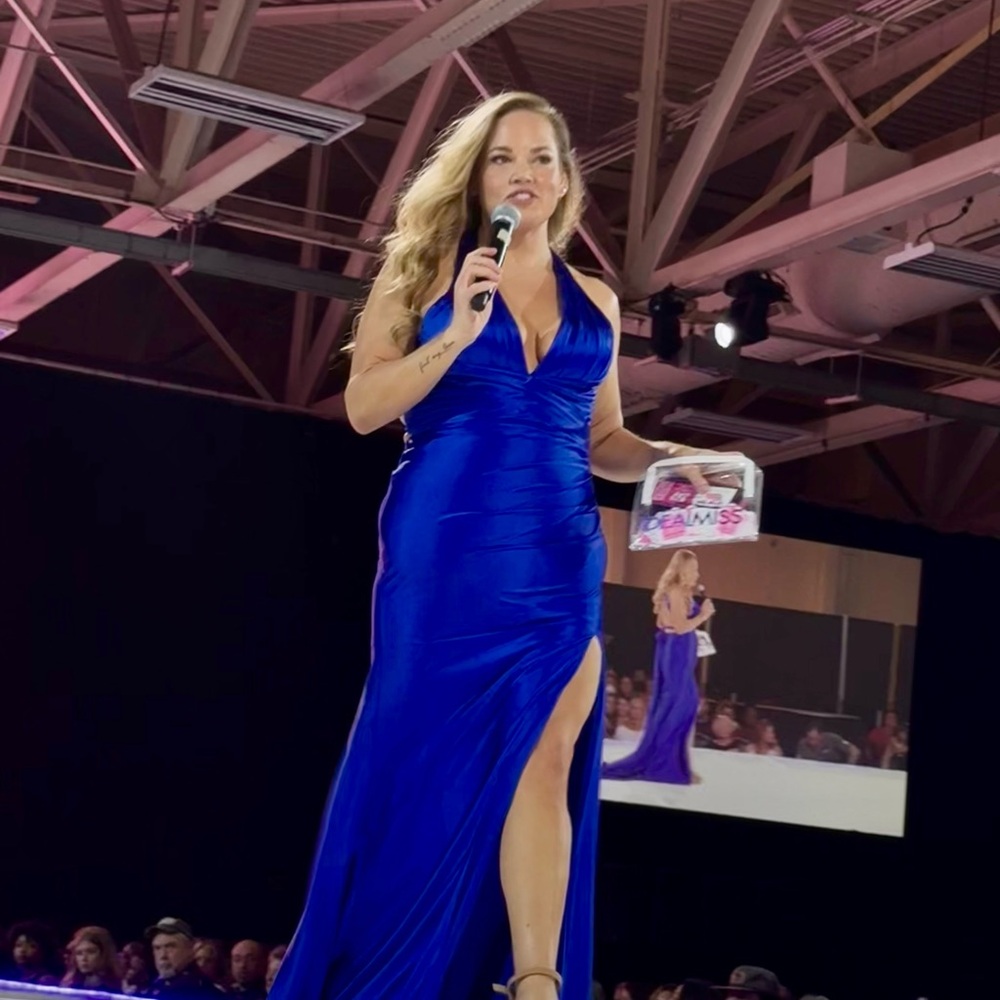 Elegant Royal Blue Evening Gown